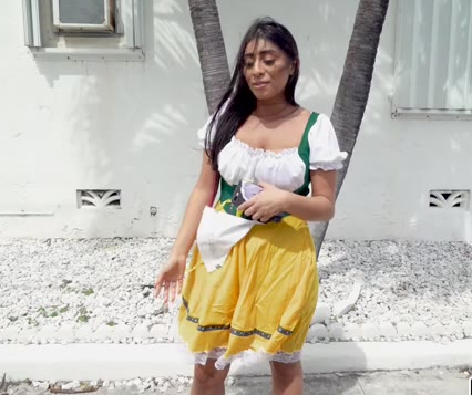 Bokep Tante Seksi Kena Prank Didalam Mobil