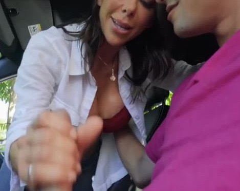 Tante Bertoket Montok Menantang