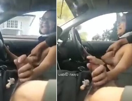 Sambil Nyupir Bisa Ngocokin Kontol