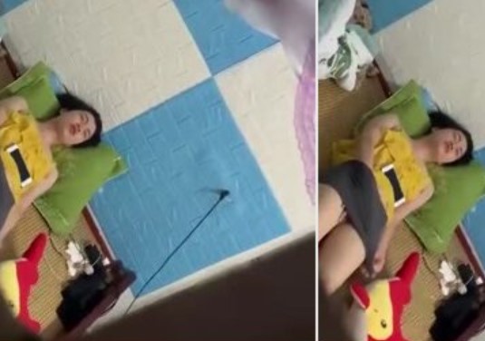 Intip Tetangha Sange Ngocok Memek Di Kamar