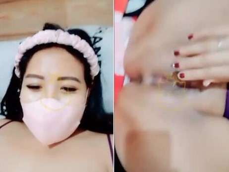Tante Lessa Cantik Juga Live Omek Full Face