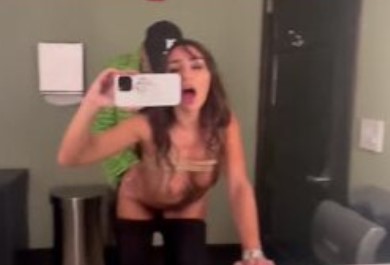 Rekaman Pribadi Ngewe Di Toilet Umum